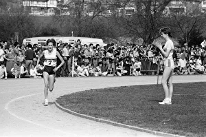 01284 Prints: South African wonder girl Zola Budd seen winning the 3000 metre race at Central Park in