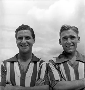 00217 Prints: Southampton F. C. Jimmy McGowan (left) & John Flood. O25293-008