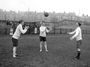 00230 Prints: Southend F. C training for cup tie. 29th January 1921. l-r J. Dossett, J