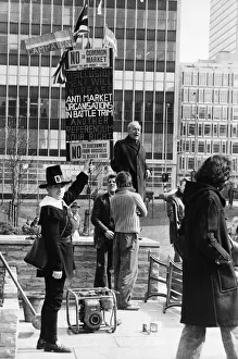 01077 Prints: Speakers corner at St Peters Square in Central Manchester. 15th April 1977