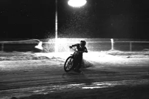 Speedway Prints: Speedway Action from Brough Park, Newcastle 27 October 1986