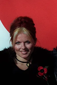 00085 Prints: Spice Girl Geri Halliwell October 97 and the four other members of the pop group