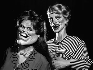 00125 Prints: Spitting Image puppet of Duchess of York (L) and Princess Diana (R