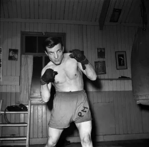 Sport Boxing Phil Mellish, Stalybridge lightweight. C6330-001