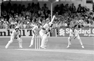 00071 Prints: Sport: Cricket: The Wisden Trophy 1st Test match at Trent Bridge, Nottingham Forest