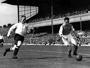 Highbury Prints: Sport - Football - Arsenal - Arsenals Welsh international Bryn Jones (RIGHT