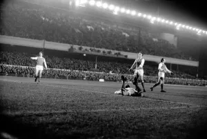 Sport: Football: Arsenal v. Sporting Lisbon Inter City Fairs Cup. Action from the match