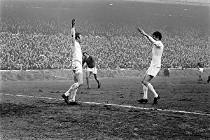 Sport: Football: English League Division One Match. Leeds v. Everton