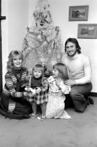 Sport: Football: Frank Lampard wife Pat and daughters Natalie, 5 and Claire 15 months
