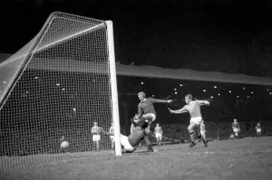 Sport football: League Cup semi-final 2nd leg. Manchester Utd v. Manchester City