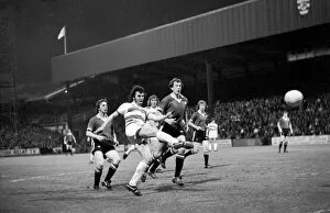 Images Dated 19th April 1977: Sport: Football: Queens Park Rangers vs. Manchester United. April 1977 77-02218-012
