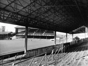 00607 Prints: Sport - Football - Swansea City - A general shot of the Vetch Field - 19th August 1959