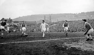 Shot Prints: Sport - Football - Swansea City - v Arsenal at the Vetch Field