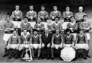 Sporting Legend Prints: Sport Football Teams Manchester United Football Club 1966 / 67 with League cup