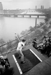 Sport Golf: Top British golfer Tony Jacklin had a drive from the north side of the river