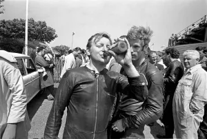 Sport: Motorcycling: Isle of Man TT Racing 500 CC Side Car Class