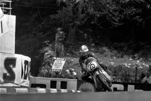 Sport Motorcycling: Isle of man TT Racing Production 250CC Class
