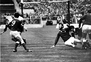 Sport - Rugby - Wales v New Zealand - 11th November 1978 - Welsh scrum half Terry Holmes