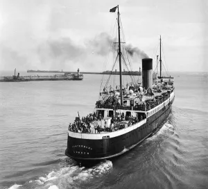 Marine Prints: The SS Canterbury sets off for Calais with holidaymakers cars and bicycles on board
