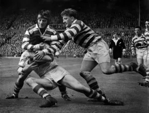 St Helens wins the Rugby League cup. Vince Karalius of St
