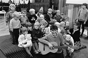 00524 Prints: St James Parish Church Meltham Mills childrens service - make a joyful noise