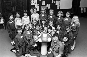 Brownies Prints: St James s, Slaithwaithe, Brownies have joined the Stop Press hunt to find the oldest