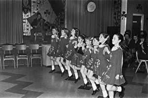 00761 Prints: St Patricks Day in Teesside, Girls dancing to Irish folk music
