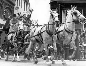 00074 Prints: A stagecoach making its way to London from Edinburgh for the first time in 127 years