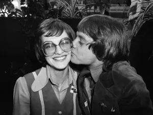 00897 Prints: Stars of new film, Star Wars, attend news press conference at the Holiday Inn Hotel in