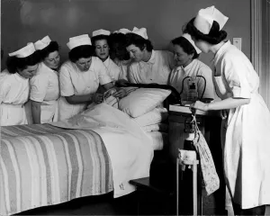 00096 Prints: State hospital nurses learning how to adminisyer oxygen by spectable frames