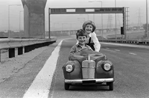 Motorway Prints: Stealing a march on the Minister of Transport - who will open new M5
