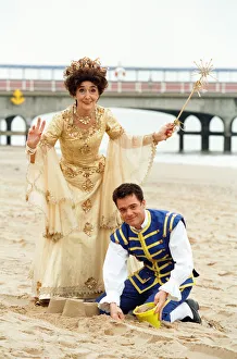 00918 Prints: Stefan Dennis and June Brown in Bournemouth to star in the pantomime Cinderella