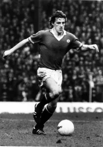 Smw Scan Prints: Steve Coppell Football Player march 1977 for Manchester United