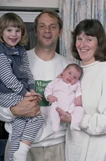01427 Prints: Steve Redgrave, British Olympic rower with his wife Anne and daughters Natalie