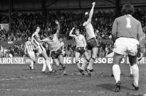 00219 Prints: Stoke 0 v. Sunderland 1. April 1982 MF06-28-041 Local Caption Division 1 Football