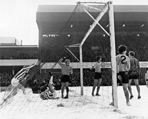 Wolverhampton Wanderers Collection: Stoke 1 v Wolves 1. 14th February 1970. Smith of Stoke on ground in net after scoring