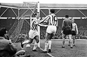 Images Dated 8th May 2012: Stoke City 3- 2 Southampton, league match, Saturday 23rd September 1967