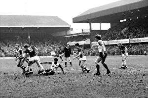 Stoke v. Aston Villa. March 1984 MF14-21-073 The final score was a one nil