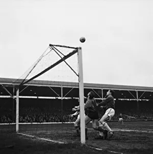 00330 Prints: Stoke v Leicester, League Cup Final 1st leg match at the Victoria ground