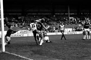00231 Prints: Stoke v. West Ham. October 1984 MF18-06-023 The final score was a four two