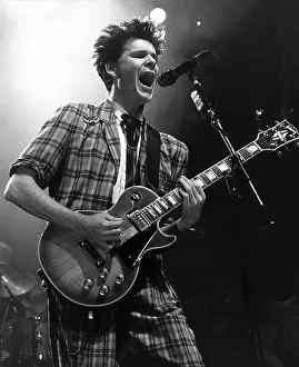 Stuart Adamson singer pop group Big Country on stage 1986