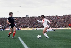 00242 Prints: Stuart Kennedy Scotland (Left) football World Cup 1978 Scotland 1 Peru 3