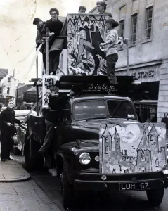 Students Rag - Art students hard at work this morning preparing lorries for the rag