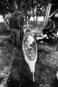 Stuntman Evel Knievel prepares to jump Snake River Canyon