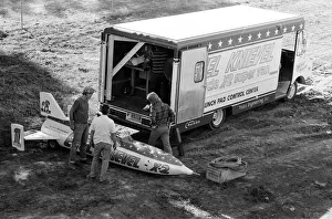 Stuntman Evel Knievel prepares to jump Snake River Canyon