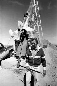 Stuntman Evel Knievel prepares to jump Snake River Canyon