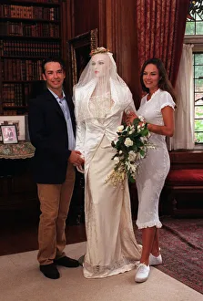 SUDELEY CASTLE WEDDING BY DAVID BAMBER PRESS CALL OF HENRY DENT-BROCKLEHURST