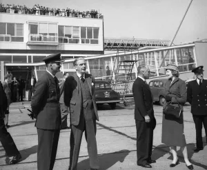 Suez Crisis 1956 Anthony Eden at London Airport 10 / 9 / 56 H7835