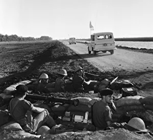 Suez Crisis 1956 British troops of the Royal Welsh Kent Regiment watch as UNO