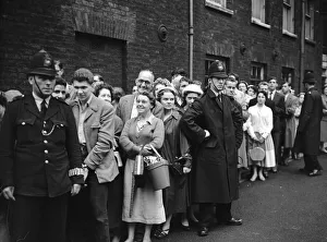 Demonstration Prints: Suez Crisis 1956 Crowds outside Lancaster House during the Suez Conference